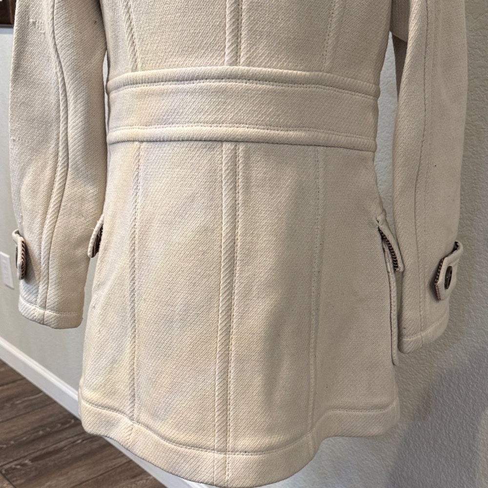 Authentic Burberry Blue Label Cream Hooded Toggle Trench Coat - Picture 8 of 17
